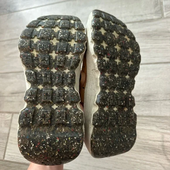 Nike Woven Tan and Brown Sneakers- Space Hippie - Picture 6 of 6